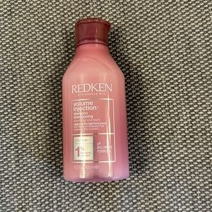 REDKEN volume injection shampoo